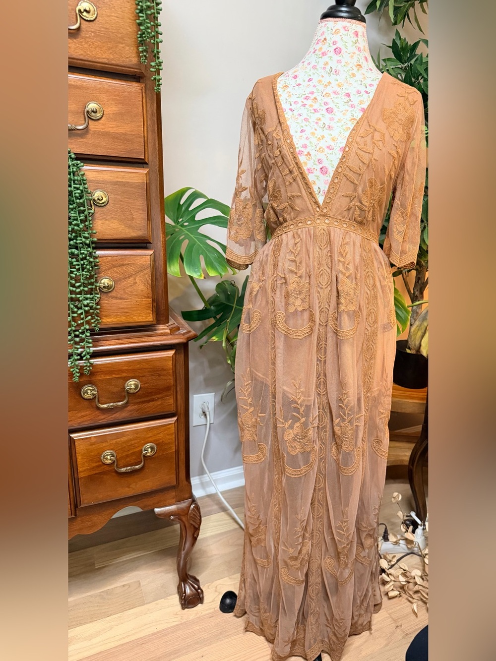 Wishlist Button + Flower Lace Overlay Romper Maxi Dress Size Large NWT Boho